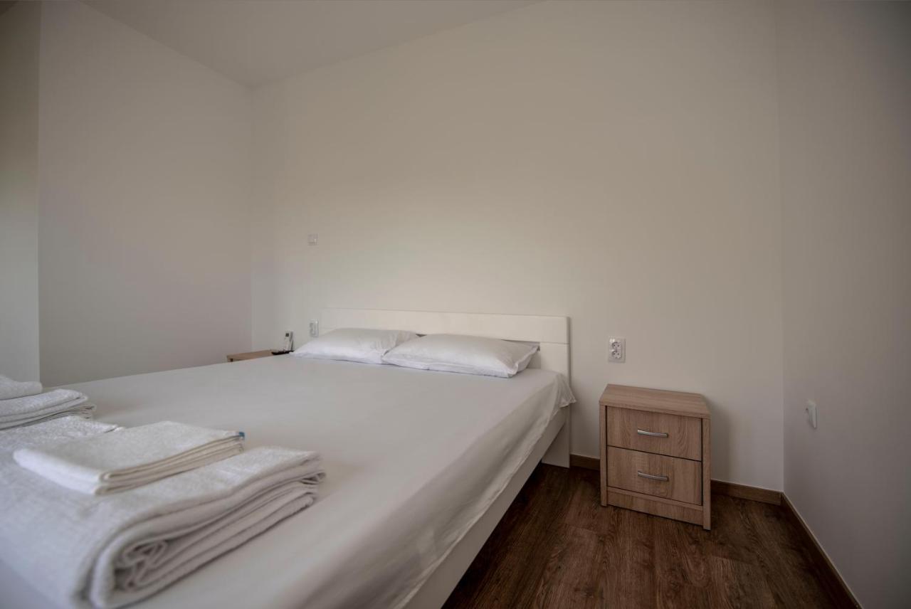 Apartman Arijana トレビニエ エクステリア 写真